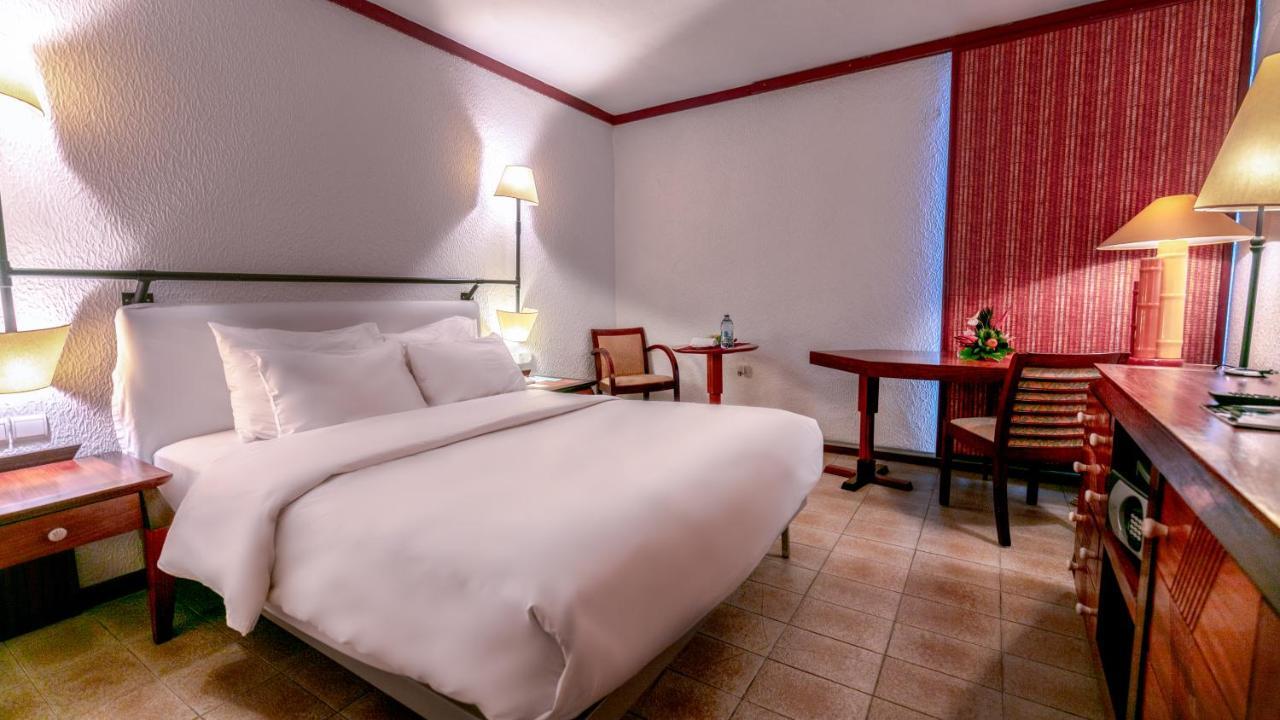 Douala Rabingha Hotel Zewnętrze zdjęcie